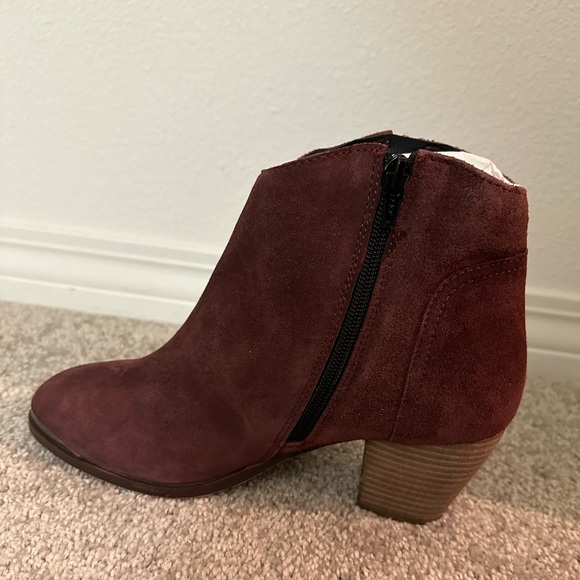 NWOT Diba Sequoia Suede Booties Maroon 8.5 - Picture 7 of 9